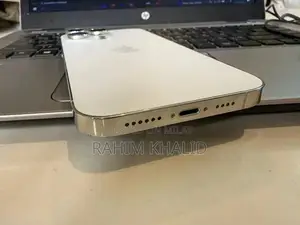 High-Performance Apple Smartphone with Extra Clean Condition