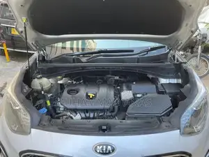 2020 Kia Sportage AWD Silver Compact SUV