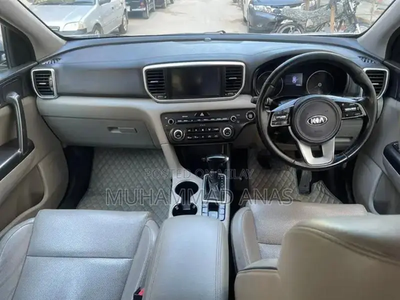 2020 Kia Sportage AWD Silver Compact SUV