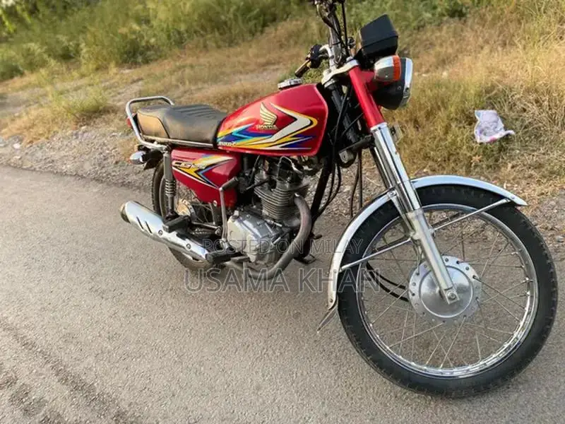 Honda CG 125 Motorcycle in Excellent Condition