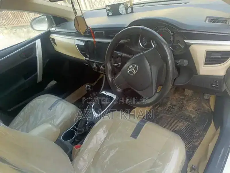 Toyota Corolla XLI 2017 Sedan - Well-Maintained Compact Car