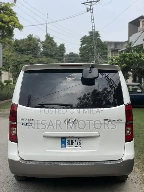 2019 Hyundai Grand Starex 12-Seater Luxury Van