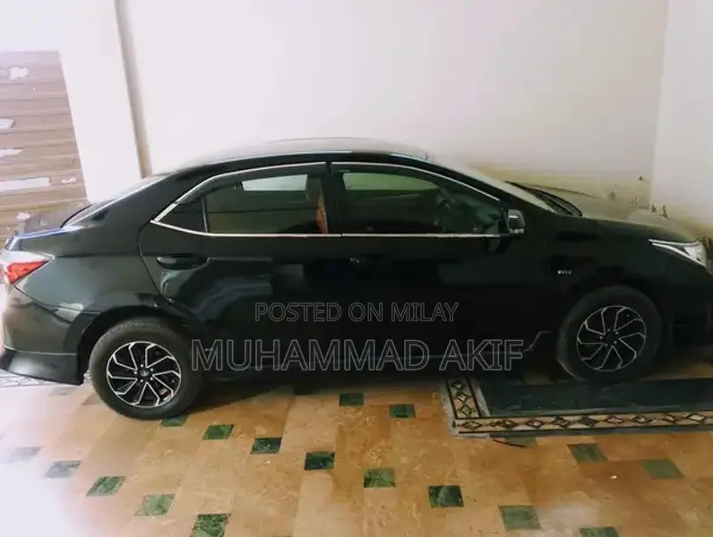 Toyota Corolla XLI Sedan - Upgraded Wheels and Interior