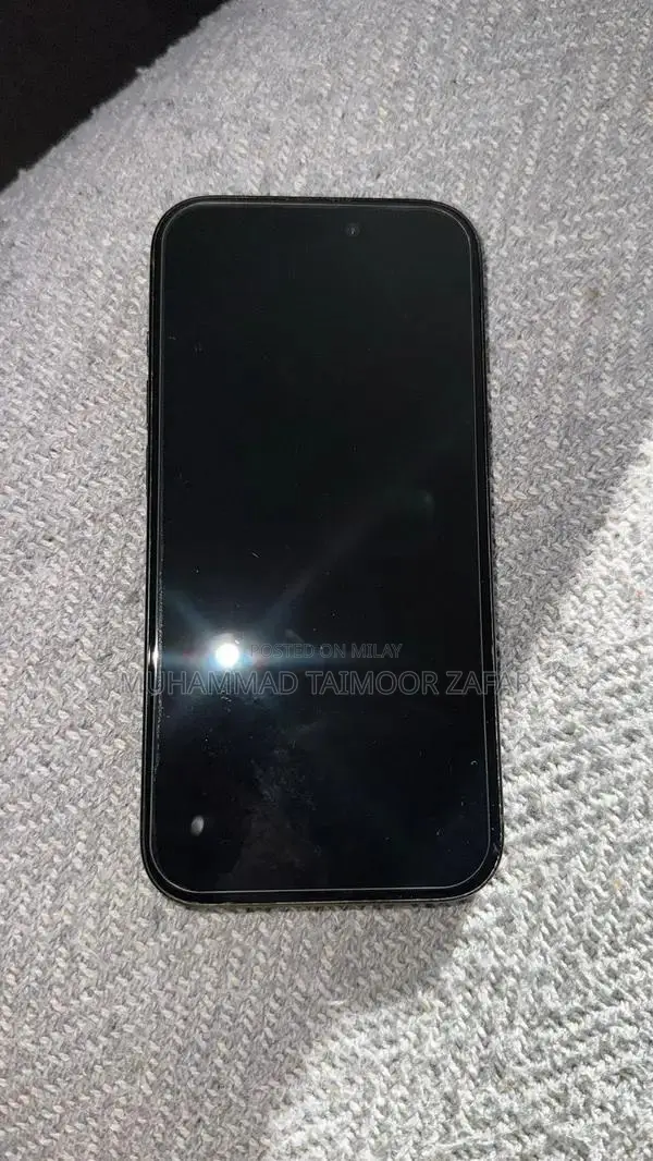 Apple iPhone 15 - Black, Nearly Pristine Condition