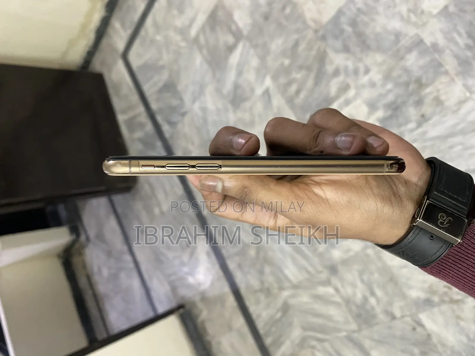 Apple iPhone XS 64 GB Gold