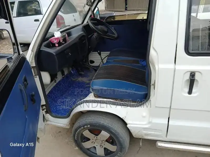 Suzuki Bolan Compact Passenger Vehicle