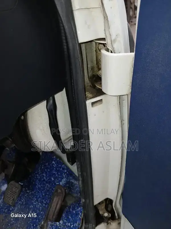 Suzuki Bolan Compact Passenger Vehicle