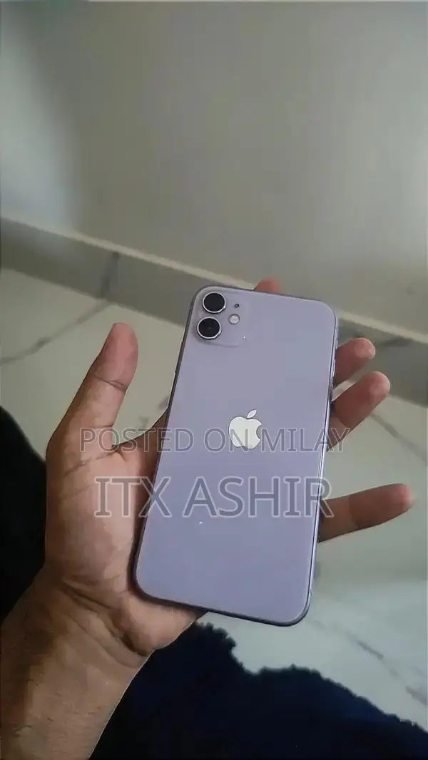 Apple iPhone 11 64GB Smartphone - Purple Edition