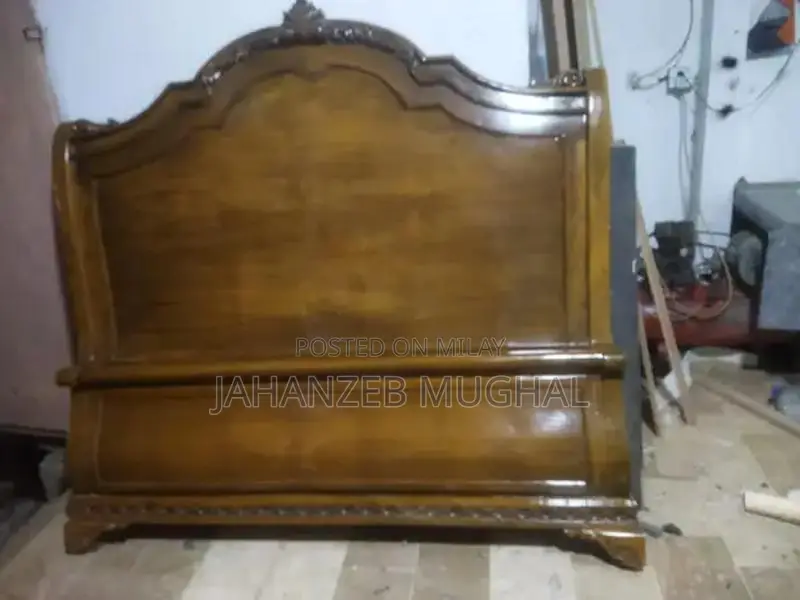 Sheesham Wood Bedroom Furniture Set - Bed and Side Table