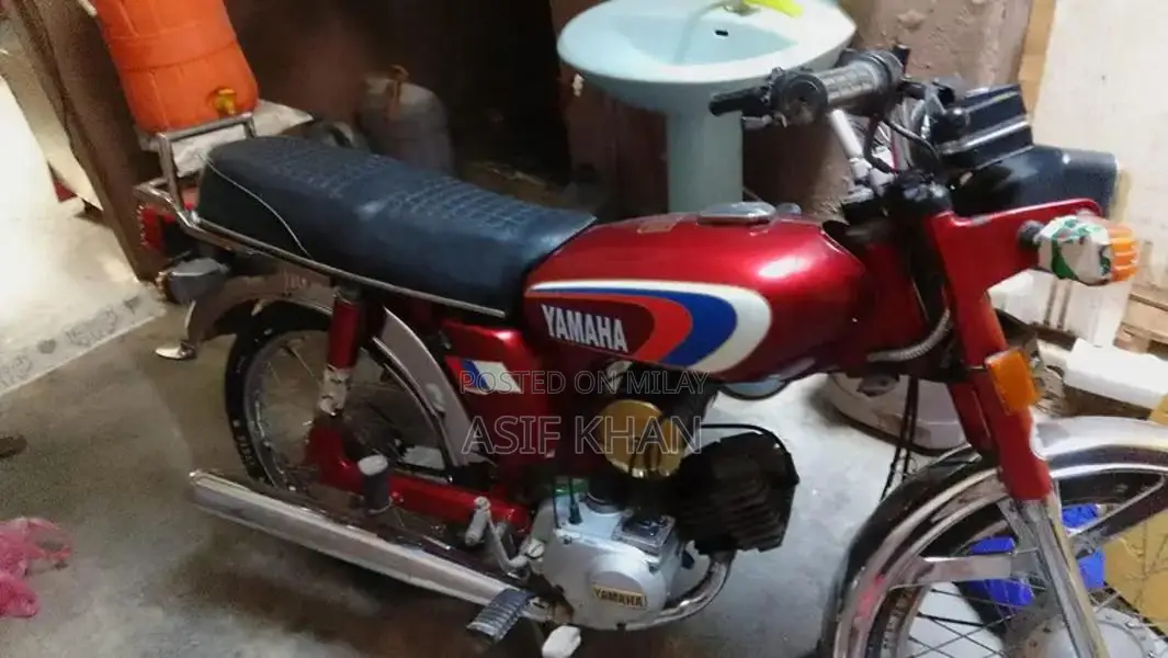 Yamaha YB 100 Classic Motorcycle - Vintage 1991 Model