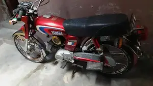 Yamaha YB 100 Classic Motorcycle - Vintage 1991 Model