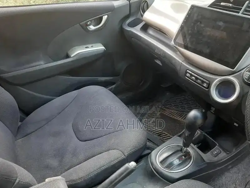 Honda Fit Compact Hatchback 2011-2013 Automatic Transmission