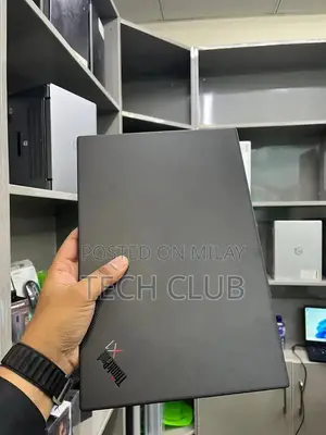 Lenovo ThinkPad X1 Carbon Gen8 Ultrabook Laptop