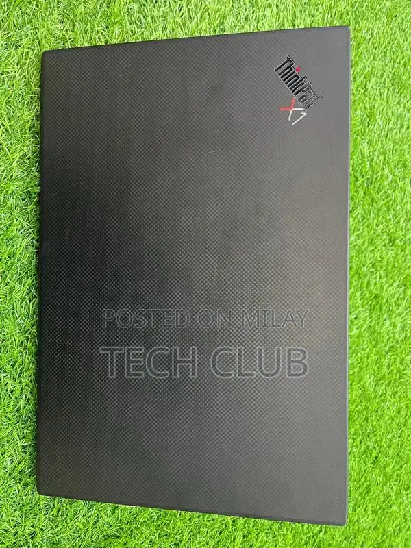 Lenovo ThinkPad X1 Carbon Gen8 Ultrabook Laptop