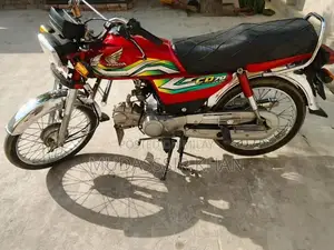 Photo - Honda CD 70 Motorcycle - Fuel-Efficient Commuter Bike