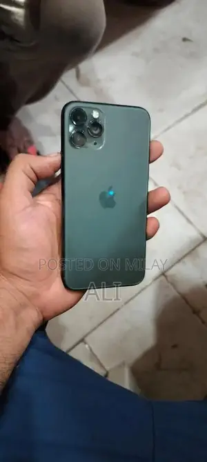 Apple iPhone 11 Pro Unlocked Smartphone 512GB