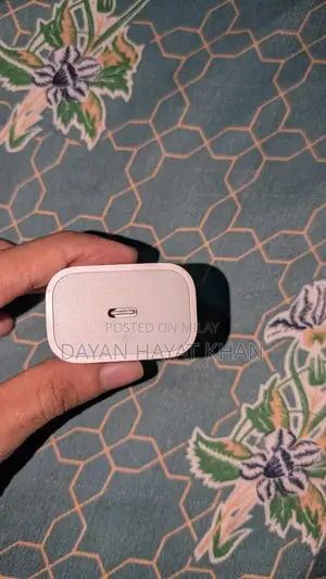 Original iPhone Fast Charging Adapter and Cable