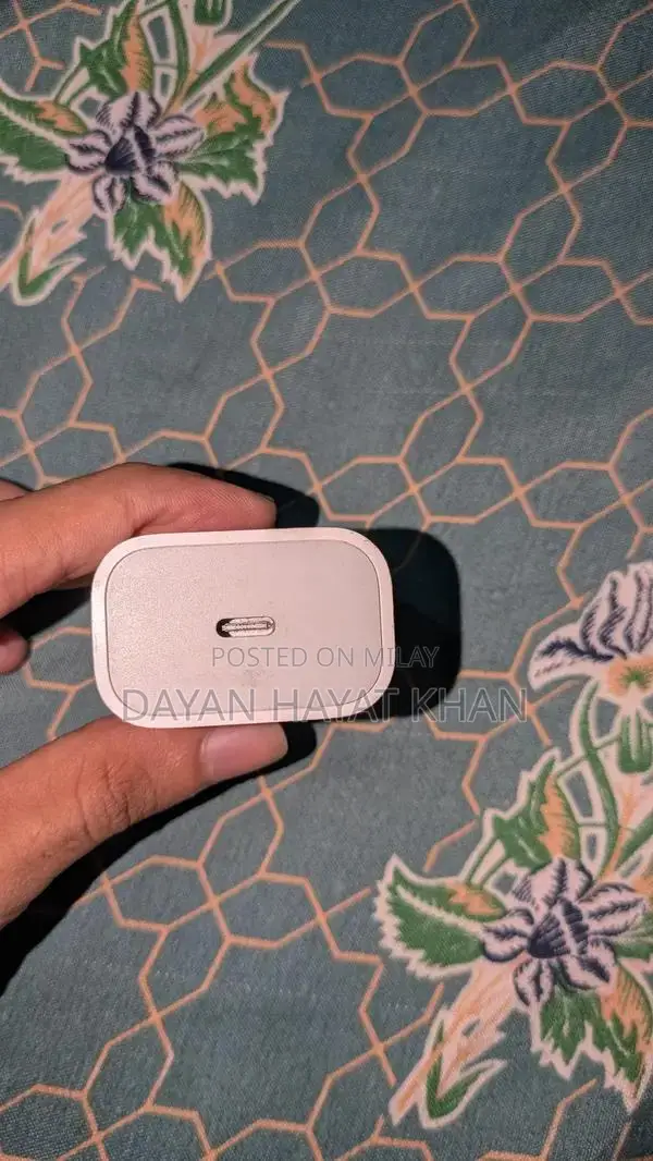 Original iPhone Fast Charging Adapter and Cable