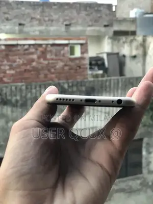 Pre-Owned 128GB iPhone 6S with Battery Replacement