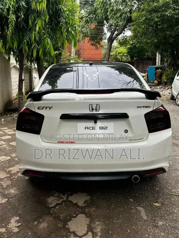 Honda City Prosmetic Sedan 2021 - Low Mileage Compact Car