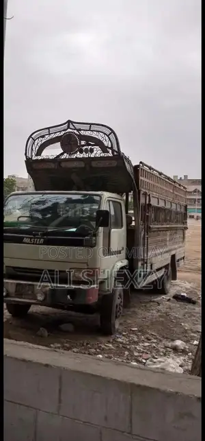 Master Econo 2010 Economic Compact Vehicle
