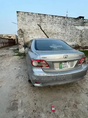 Toyota Corolla GLI Sedan - Well-Maintained Sedan