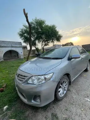 Toyota Corolla GLI Sedan - Well-Maintained Sedan
