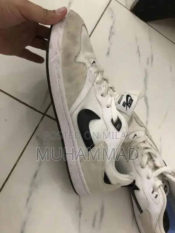 Nike SB Skateboarding Shoes - Size 45 European Fit