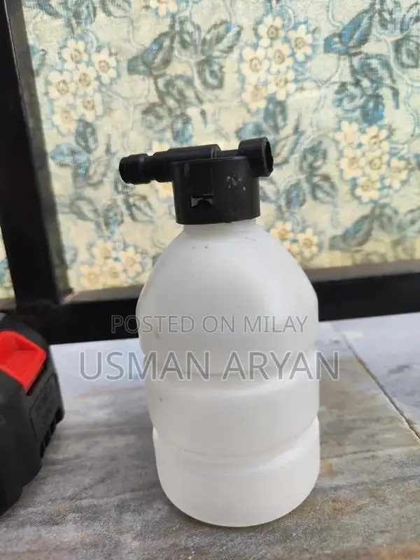 Portable Wireless Rechargeable Car Pressure Washer for Outdoor Cleanin