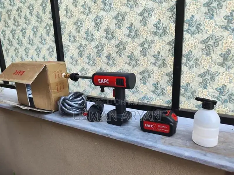 Portable Wireless Rechargeable Car Pressure Washer for Outdoor Cleanin