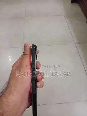 Pre-Owned iPhone 15 with High Battery Health and Functional Features