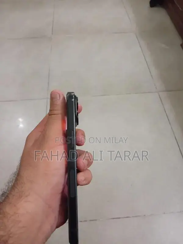 Pre-Owned iPhone 15 with High Battery Health and Functional Features