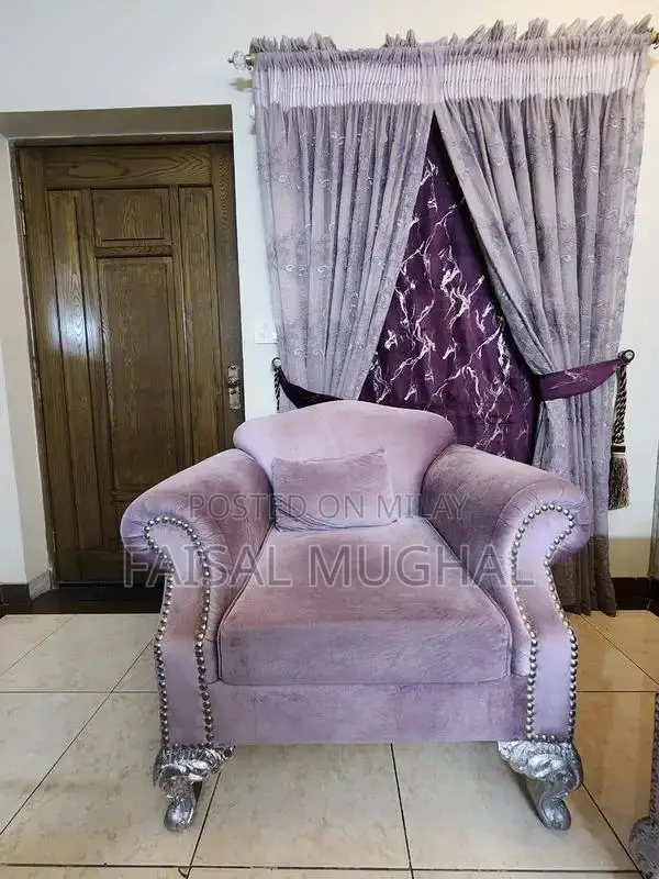 Comfortable 3-Piece Sofa Set in Excellent Condition