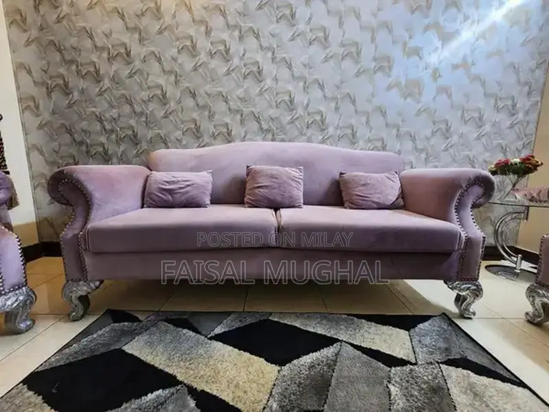 Comfortable 3-Piece Sofa Set in Excellent Condition