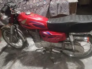 Honda 125cc Motorcycle - Low Mileage, Excellent Condition