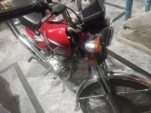 Honda 125cc Motorcycle - Low Mileage, Excellent Condition