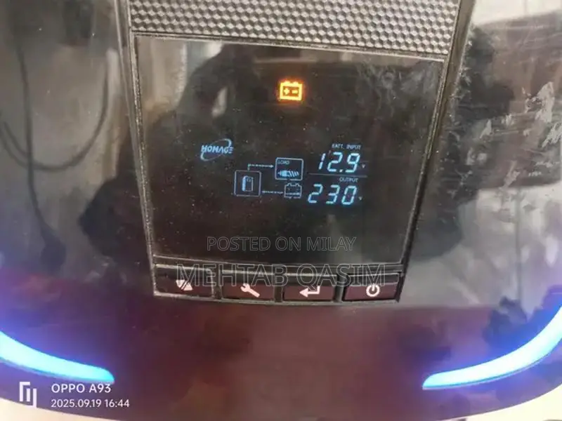 Homage Hybrid Solar Inverter 1200W 12V DC Input with Solar Charging