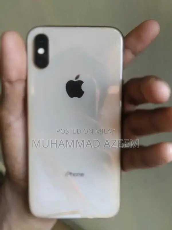 Golden iPhone XS 64GB Dual SIM Smartphone