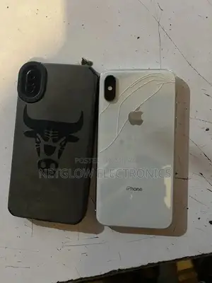 Used iPhone X 64GB with Cracked Back Panel