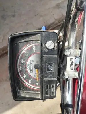 Honda CD 70 Motorcycle 2022 Model - Reliable Commuter Bike