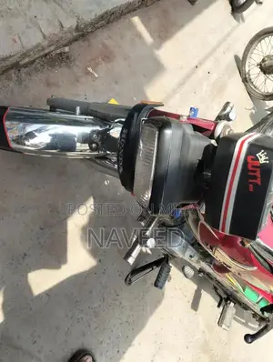 Honda CD 70 Motorcycle 2022 Model - Reliable Commuter Bike