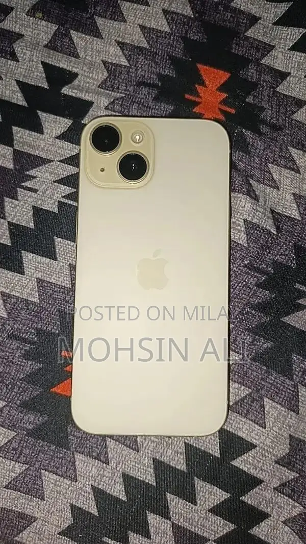 128GB Apple iPhone 15 - Excellent Condition with Warranty