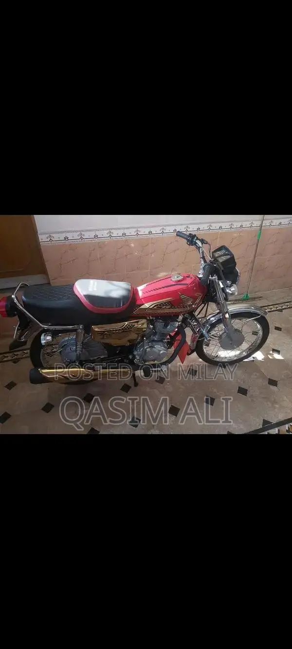 Honda 125CG Gold Edition Motorcycle