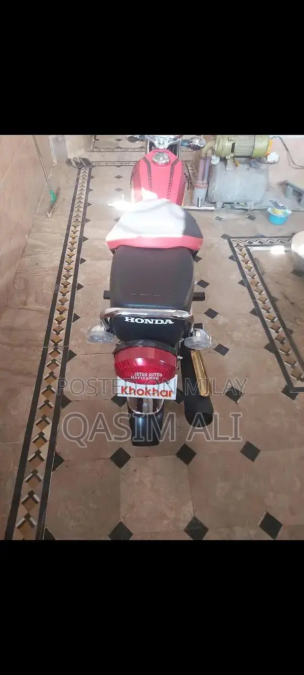 Honda 125CG Gold Edition Motorcycle