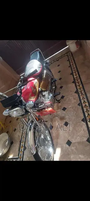 Honda 125CG Gold Edition Motorcycle