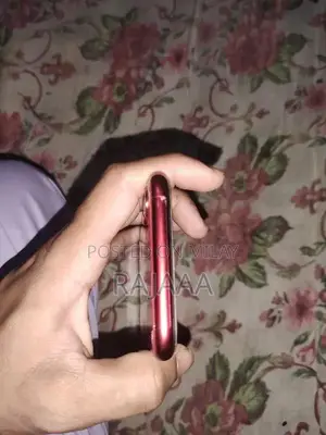 Apple iPhone 11 64GB Smartphone - Excellent Condition