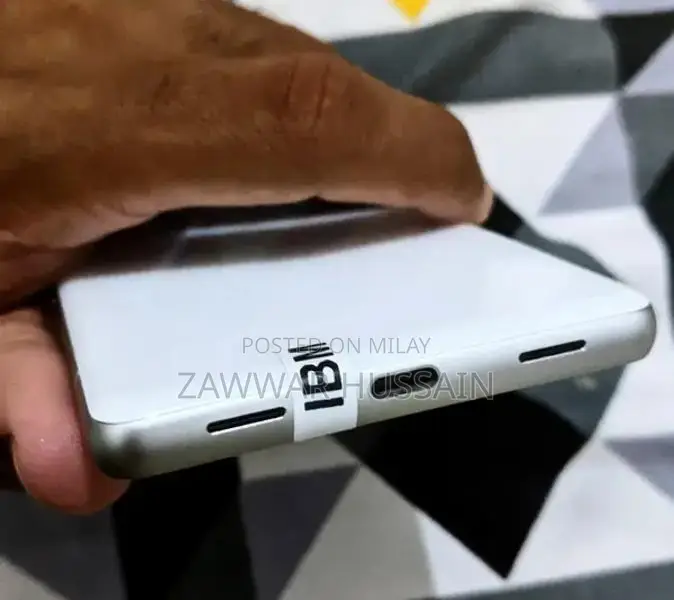 Google Pixel 7A Smartphone - Pristine White Condition