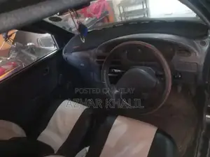 Couery Black Sedan - Versatile 4-Door Vehicle