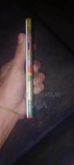 Mid-Range Smartphone 4GB RAM 64GB Storage Excellent Condition