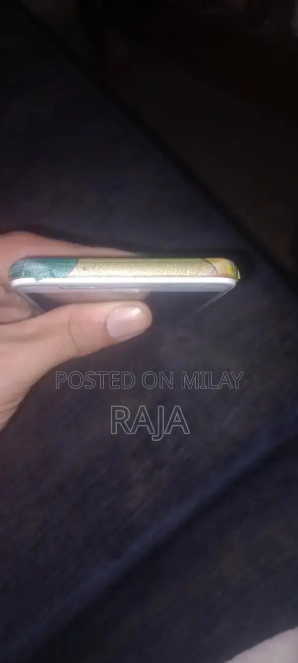 Mid-Range Smartphone 4GB RAM 64GB Storage Excellent Condition